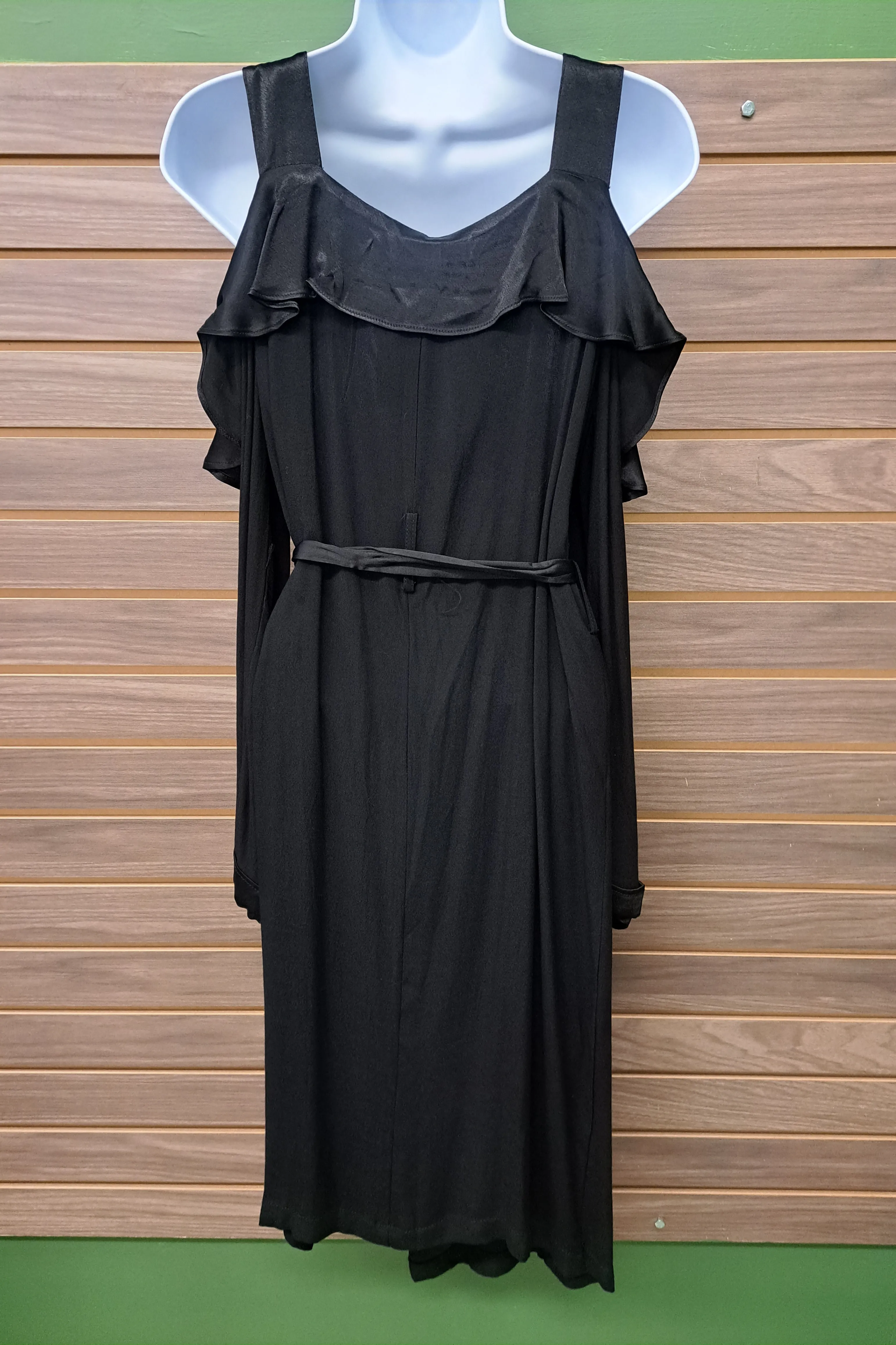 Cold shoulder long satiny blazer