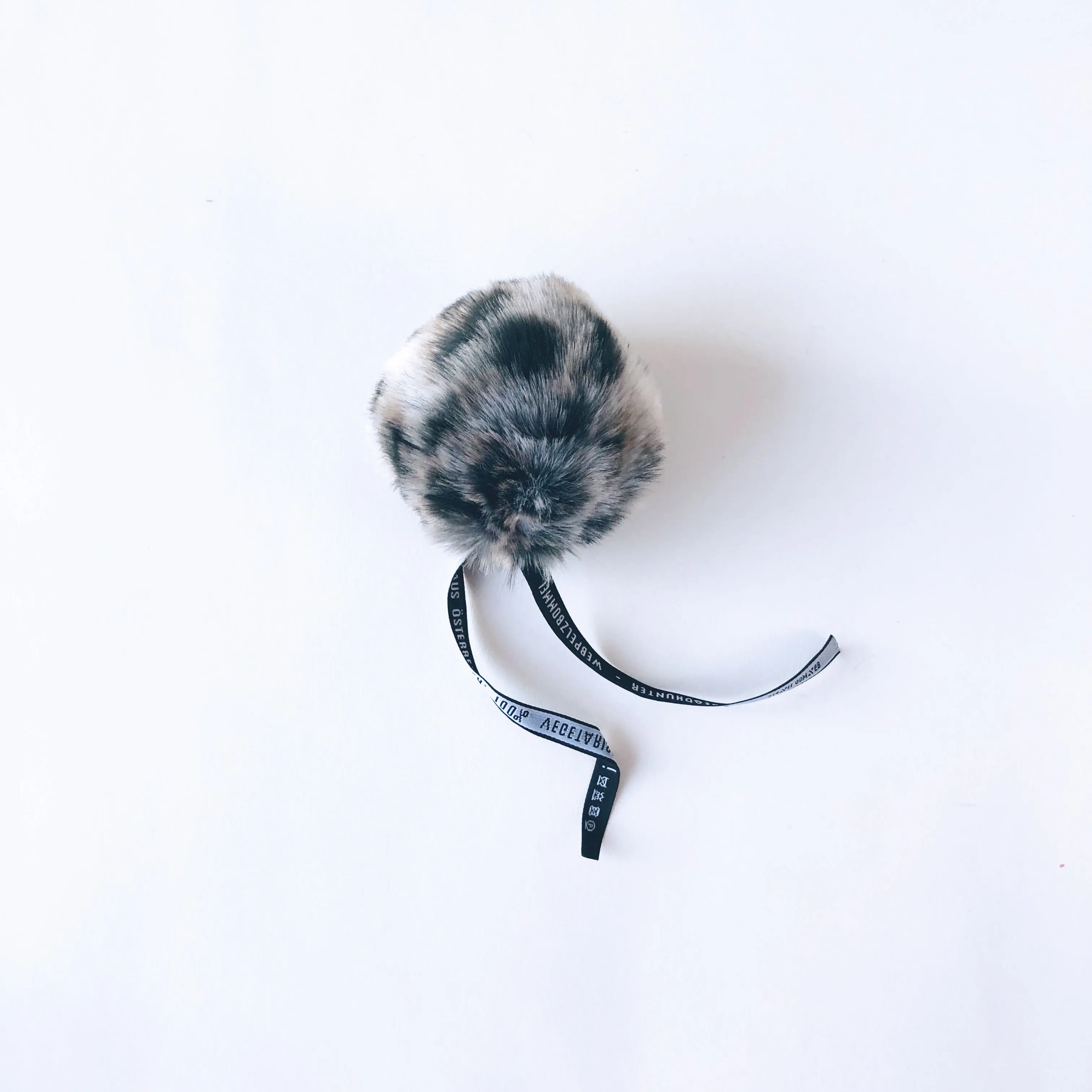 Leopard Pom Poms