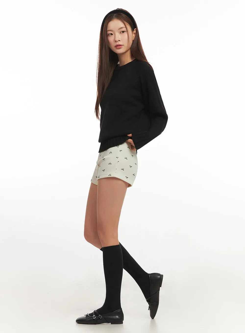 Ribbon Print Slim-Fit Shorts IM513