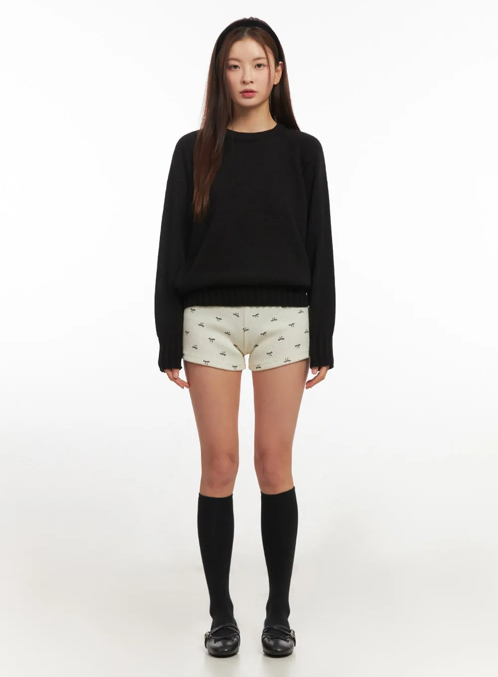 Ribbon Print Slim-Fit Shorts IM513